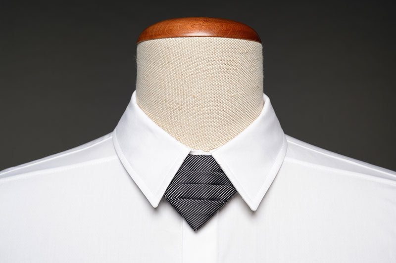 BERLIN BOW No. I design: silk rep