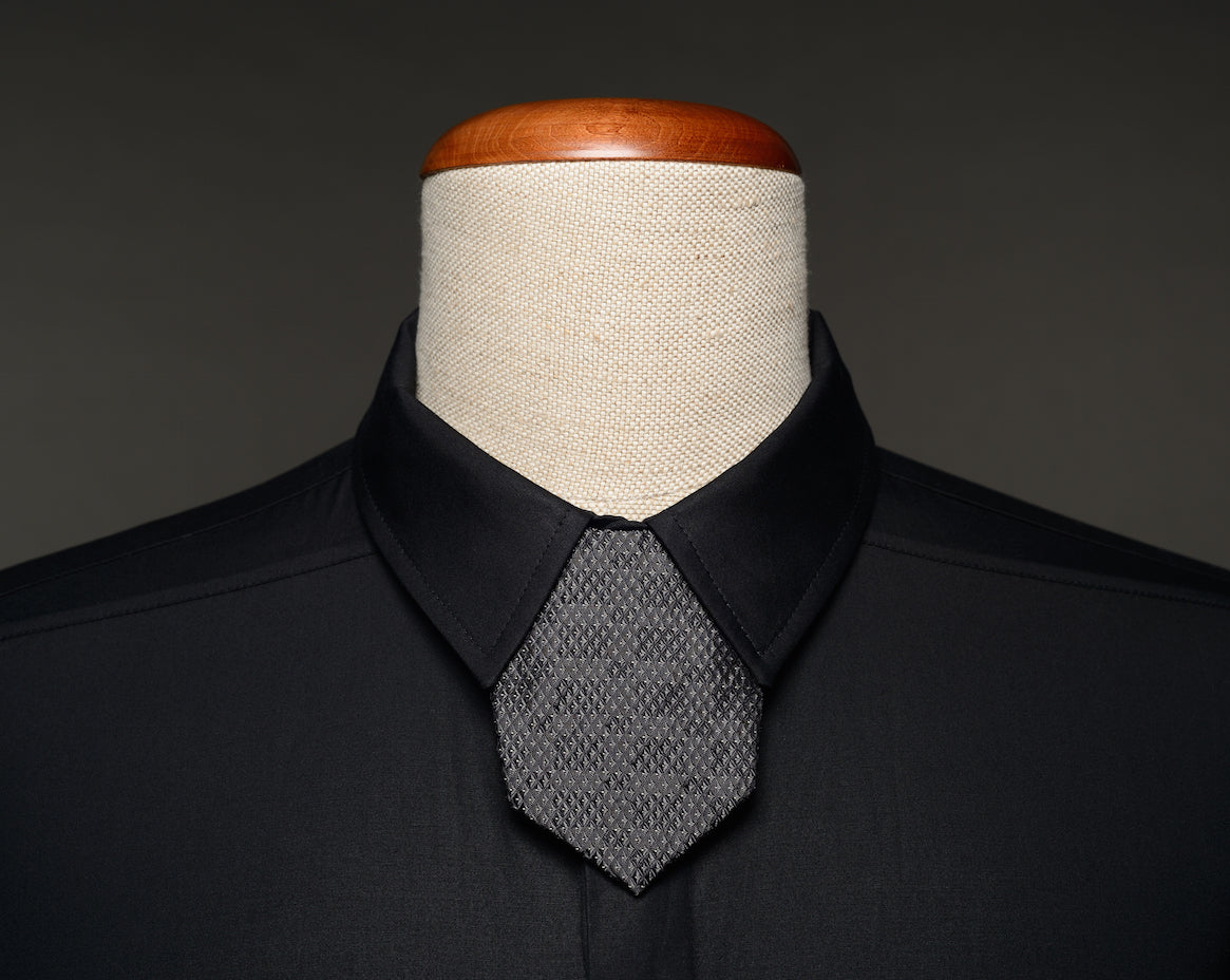 BERLIN BOW No. III design: graphic rhombuses