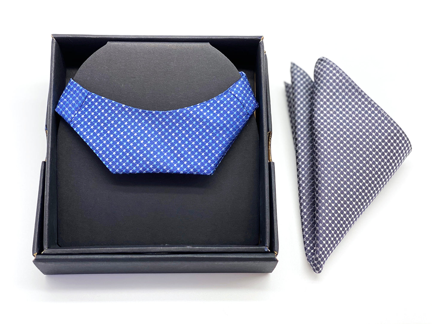 BERLIN BOW No. II design: quattro