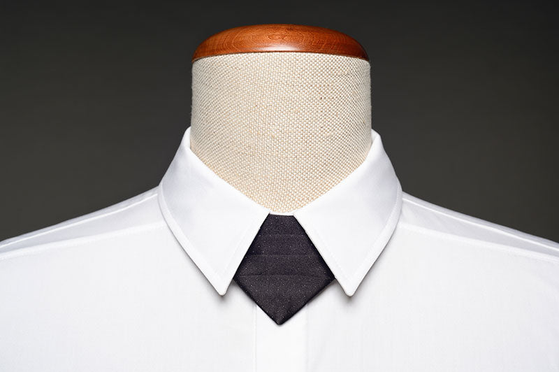 BERLIN BOW No. I design: micro dots